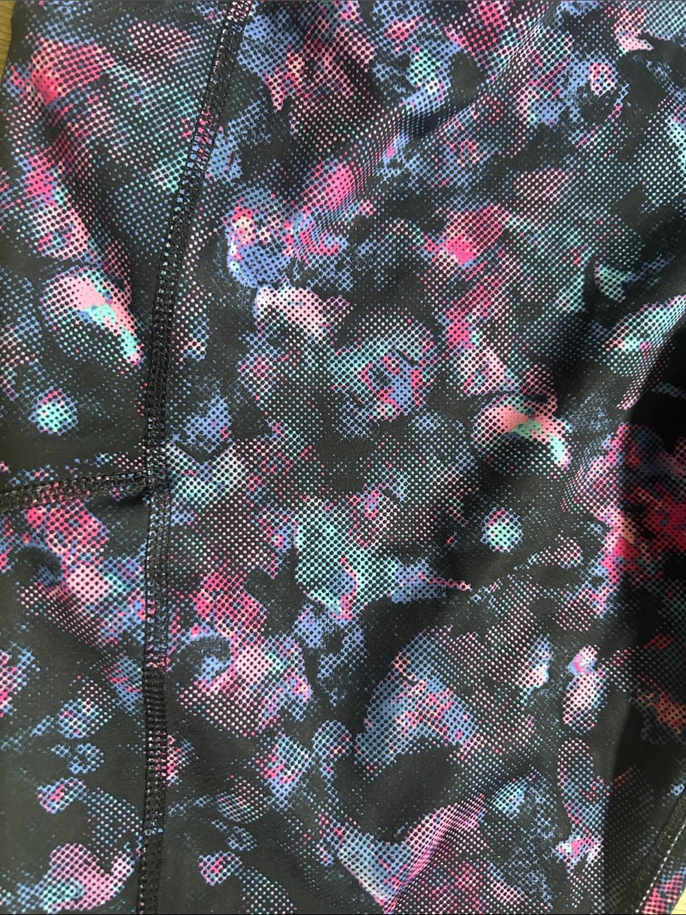 Black Floral Print Capri Leggings - Picture 3 of 3